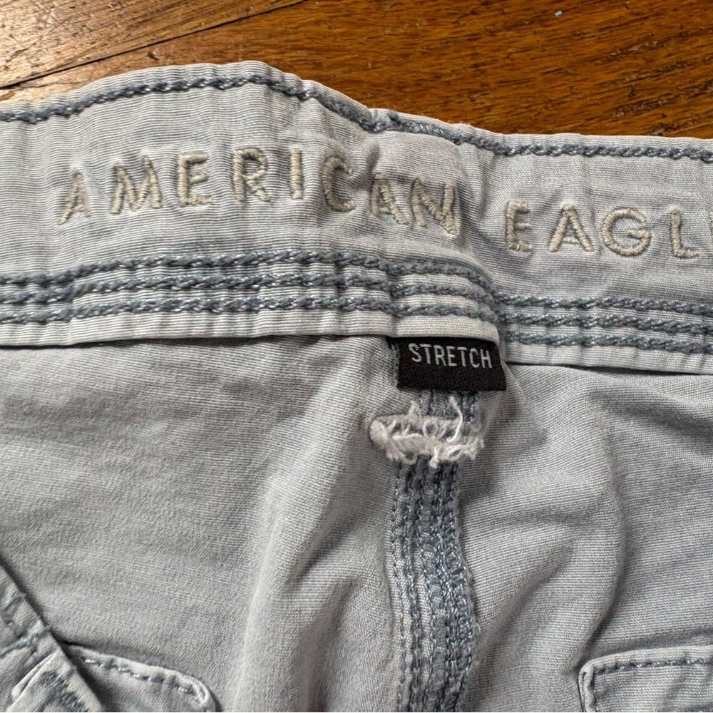 American Eagle Light Gray Stretch Jeans